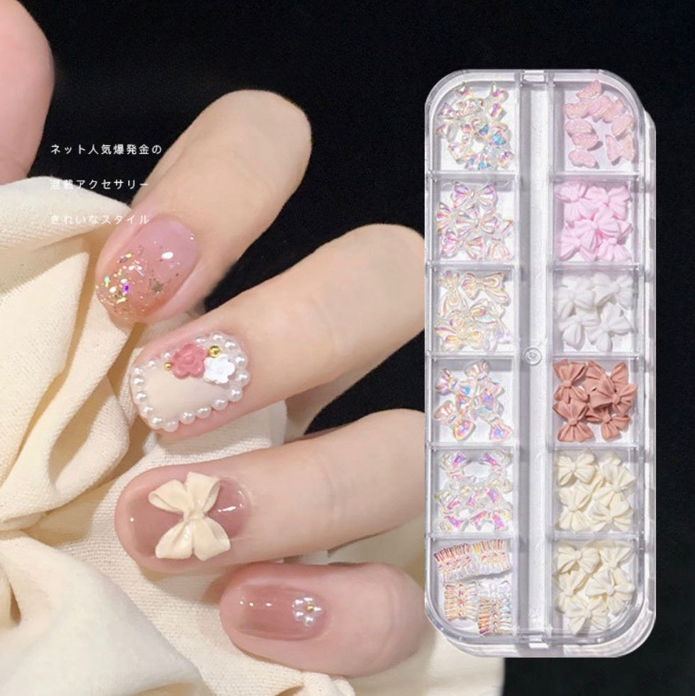 12 breloques pour ongles en forme de nœud Aurora mixte