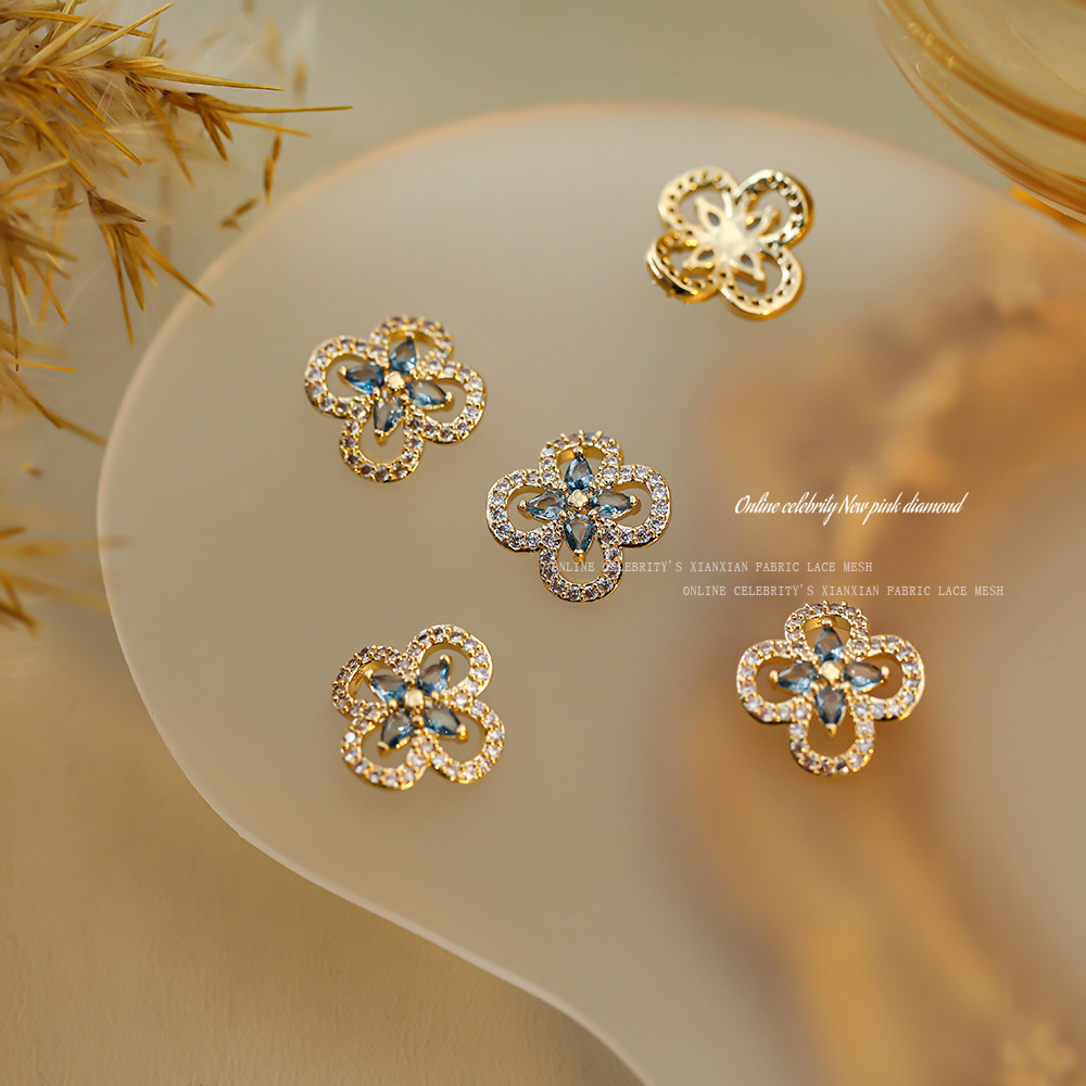 Large Gem Blue Hollow Four-Leaf Clover Nail Charm 2pcs