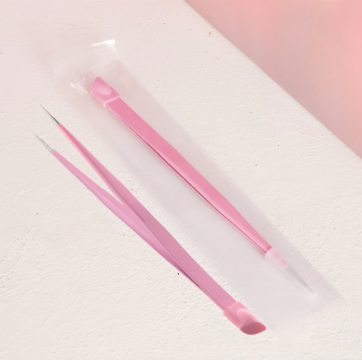 Pince à épiler à double extrémité en acier inoxydable avec embout en silicone