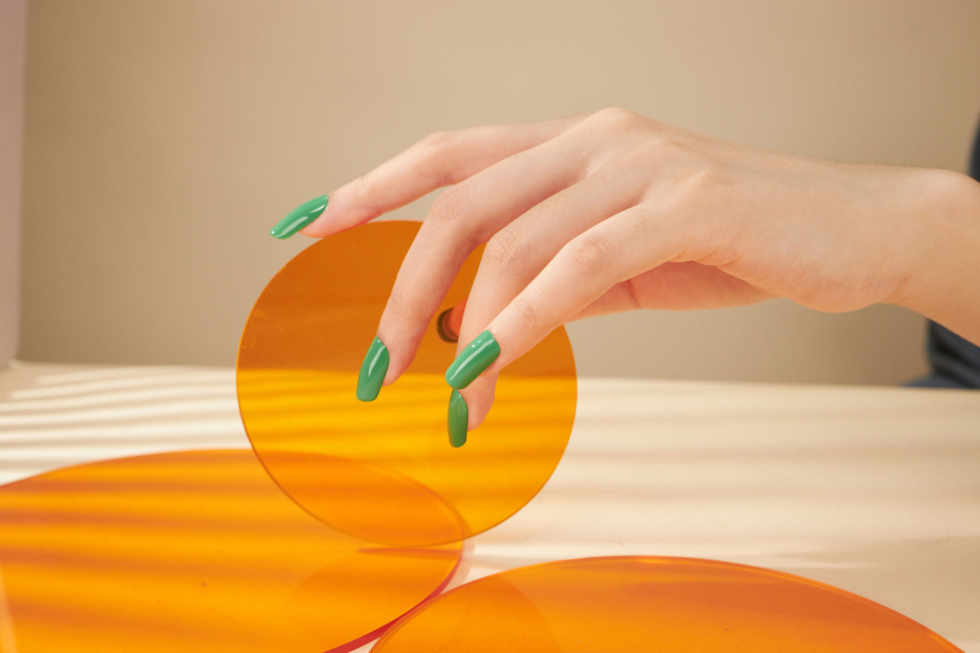 YollyNail 瓶装彩色凝胶 82