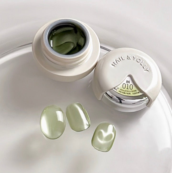 Nail & Yolly Water light Series Cat Eye Gel