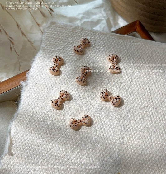 3D Cute Light Brown Leopard Resin Bow Tie Nail Charm 6*11mm (5pcs)