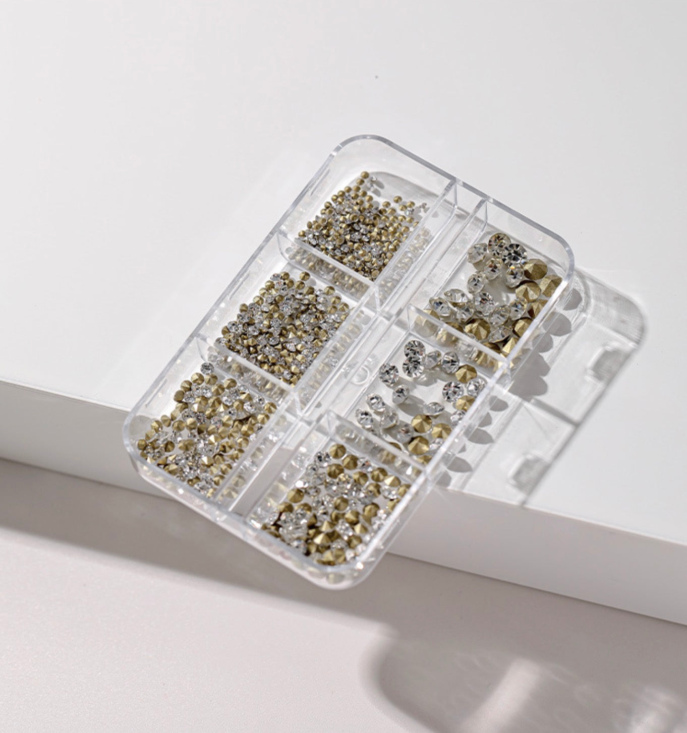 6 Grids Mix Size Rhinestone - Clear