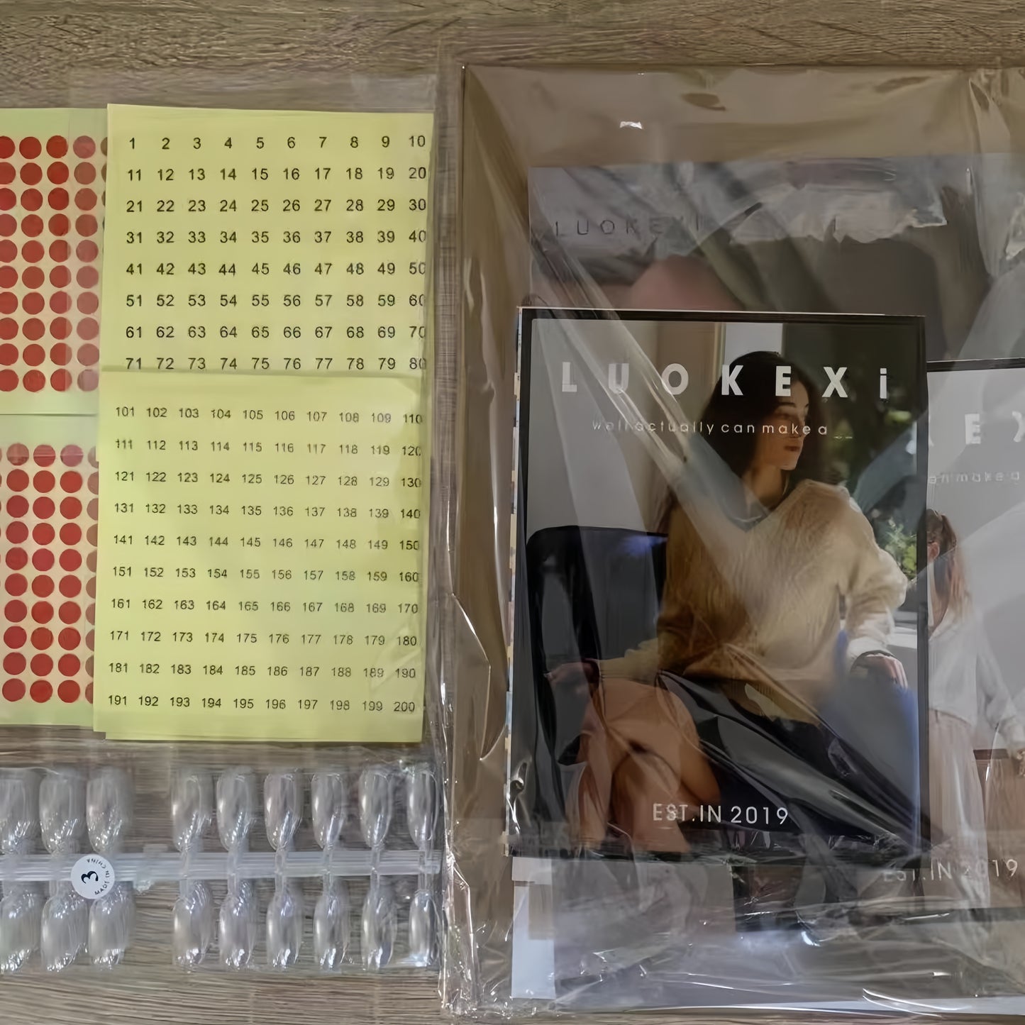 182-Color Nail Color Swatch Display Book