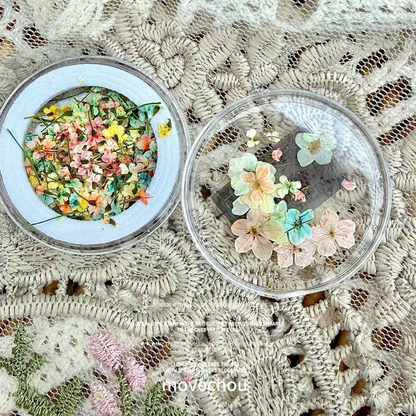 Rococo Vintage Dried Flower Nail Art Set - 4 Styles