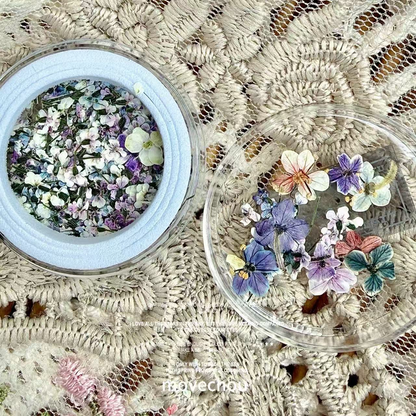 Rococo Vintage Dried Flower Nail Art Set - 4 Styles