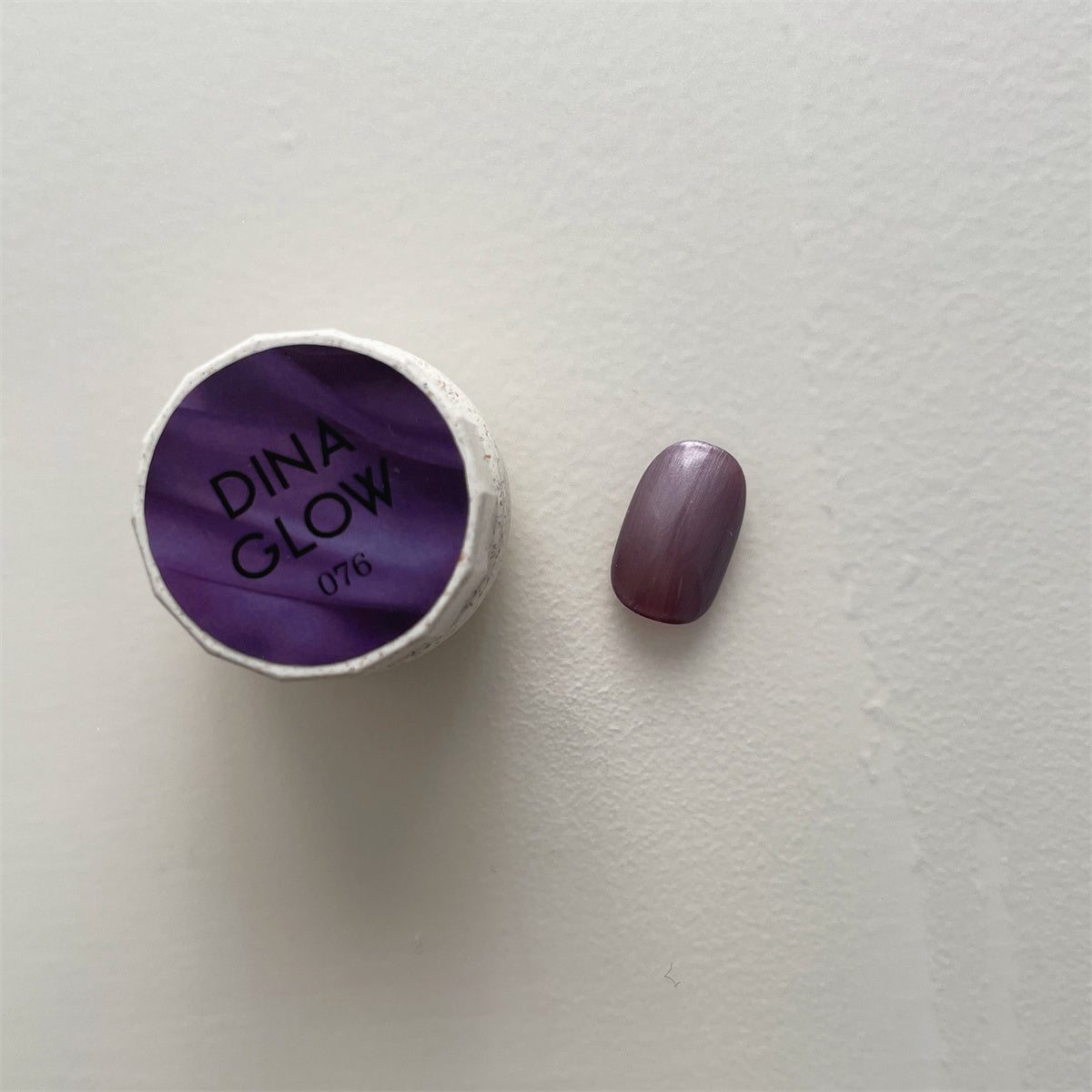 Gel couleur DinaGlow Charmeuse Effect Series [068-076]