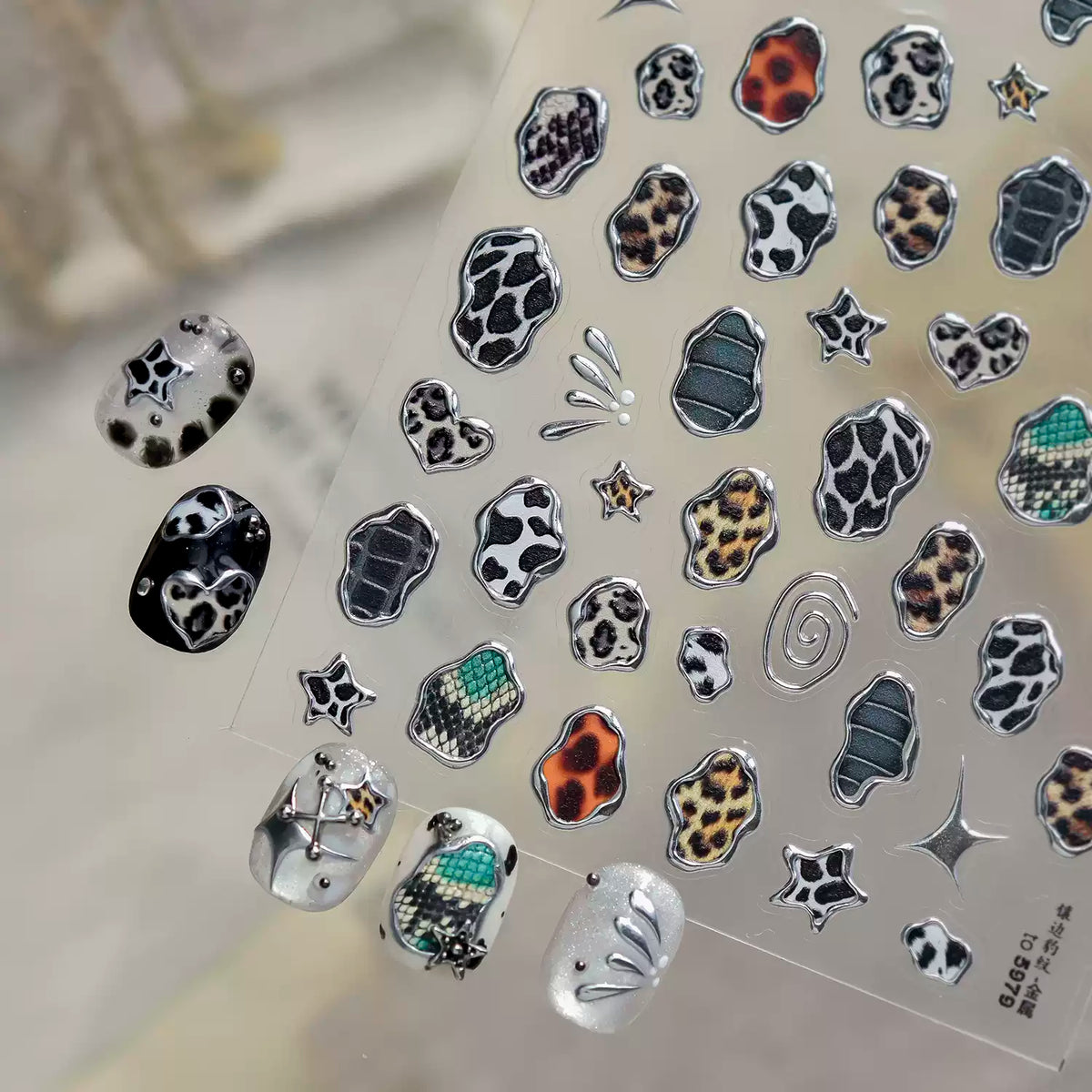 TOMONI Vintage Leopard Print Nail Art Stickers