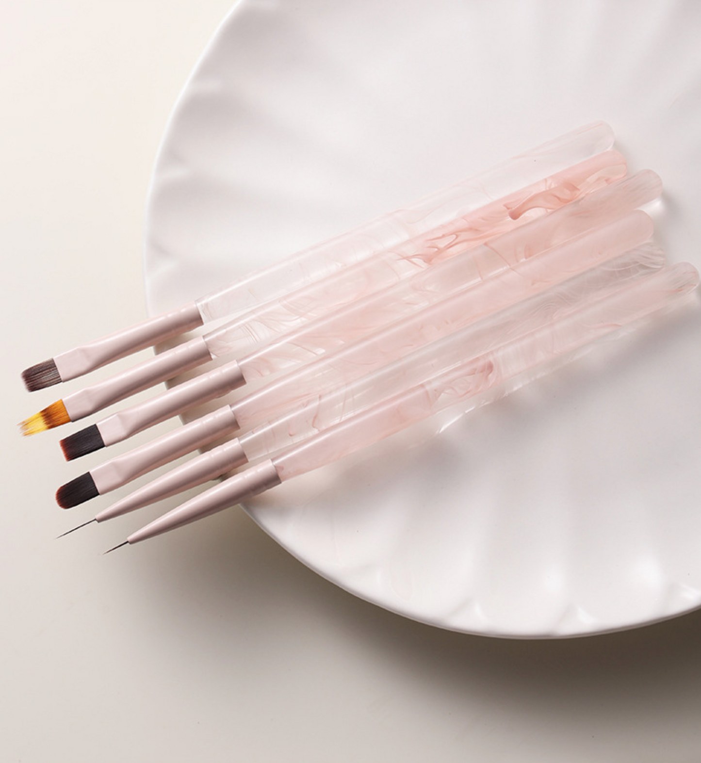 9mm Oval-Flat Nail Art Brush wit Lid